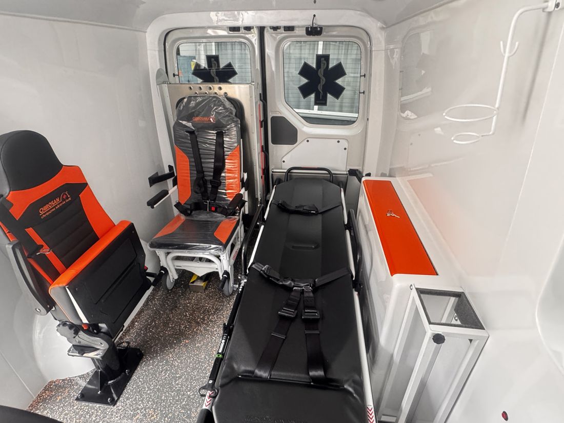 2 x Dopravná zdravotná služba pre NEMOCNICA POPRAD /MAN TGE 4x2/