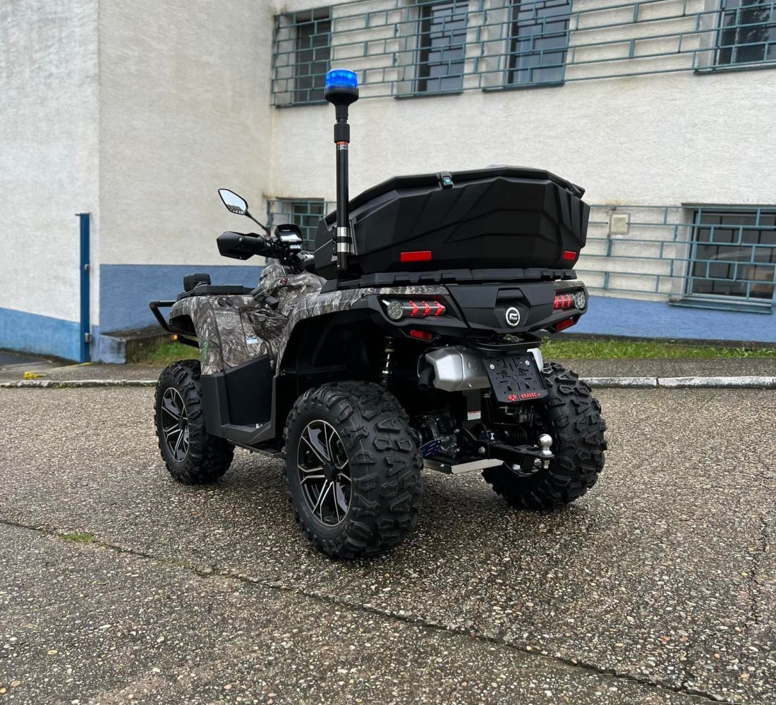 3 ks moderných štvorkoliek pre vojenskú políciu